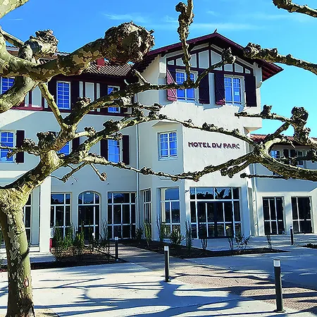 アパートホテル Du Parc Hossegor 3*